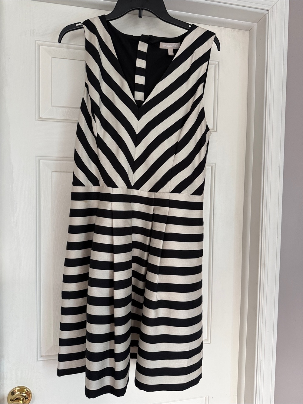 Banana Republic Classic Black & White Striped Sleeveless Dress
